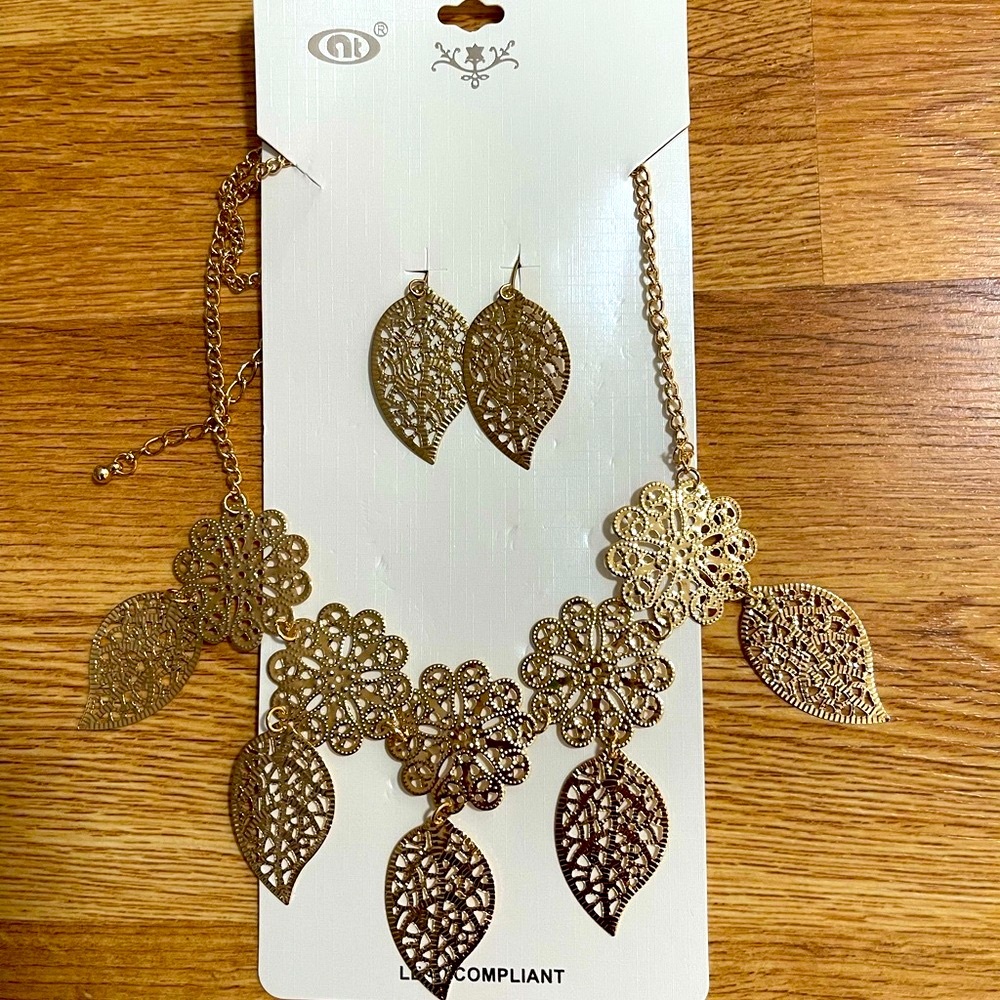 Elegant Gold Leaf Necklace and Earring Set